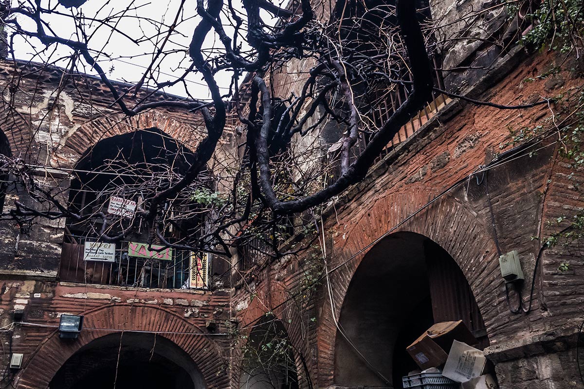 Kurşunlu Han, Istanbul